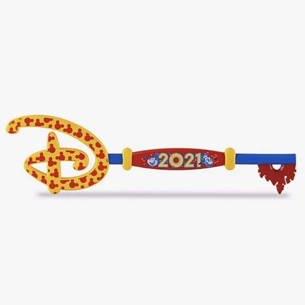 Disney Store Mickey & Minnie Mouse 2021 New Year Boxed Key LIMITED EDITION